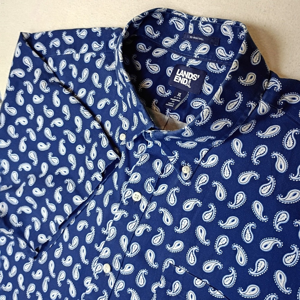 Lands End Mens XL Navy Paisley No Iron Twill Short Sleeve Button Down Shirt